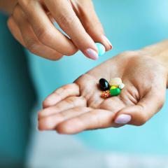 6 interactions fréquentes et dangereuses entre médicaments ...